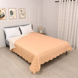 Лятно шалте Праскова и Екрю